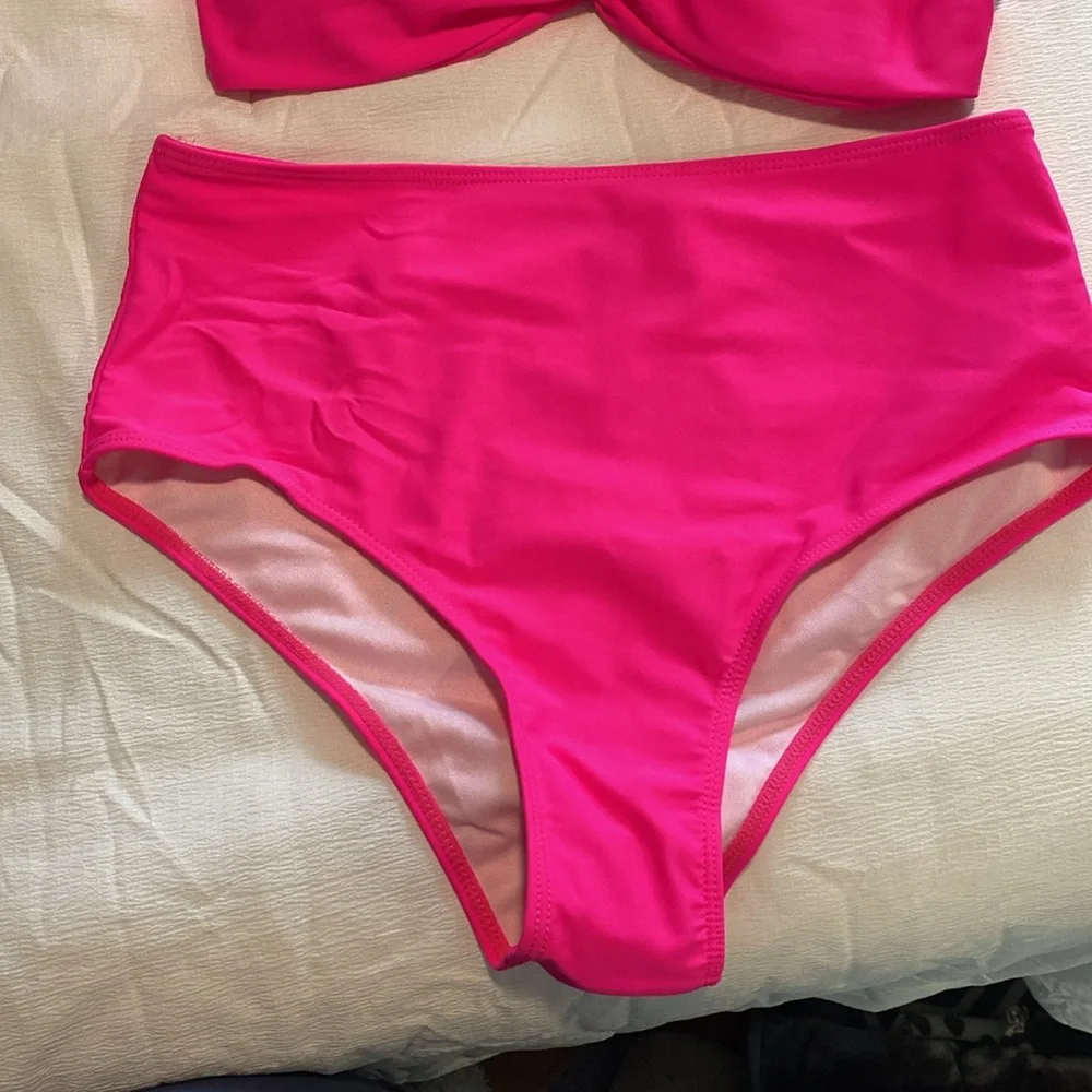Bikini Set - Picture 3 of 6